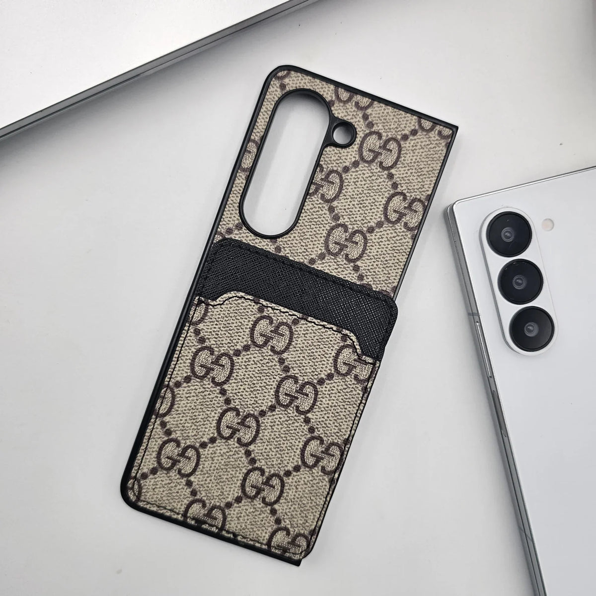 Elegant Fabric Pattern Case for Galaxy Z Fold – Haute Couture Style