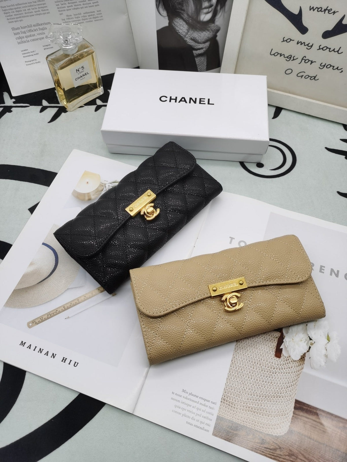 Chanel 19cm